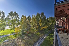 Large Deck + Stunning Views: Mtn Condo in Frisco!