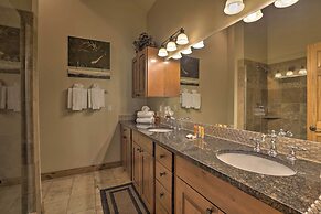 Large Deck + Stunning Views: Mtn Condo in Frisco!