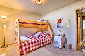 7 Mi to Ski: Waterfront Townhome in Frisco!