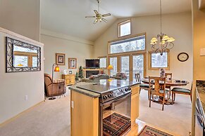 Frisco Townhome w/ Hot Tub - 10 Mi to Breckenridge