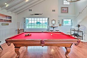Spacious Getaway ~ 12 Acres, Views, & Hot Tub!
