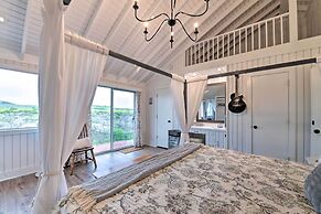 Spacious Getaway ~ 12 Acres, Views, & Hot Tub!