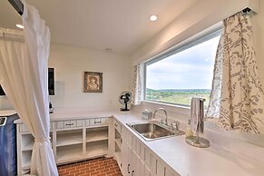 Spacious Getaway ~ 12 Acres, Views, & Hot Tub!