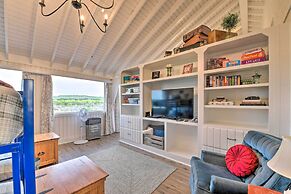Spacious Getaway ~ 12 Acres, Views, & Hot Tub!