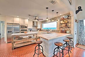 Spacious Getaway ~ 12 Acres, Views, & Hot Tub!