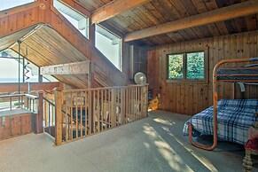 Lakefront Montague Cottage w/ Deck & Beach!