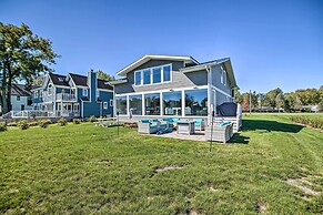 Home on Fox River: Modern Decor Style!