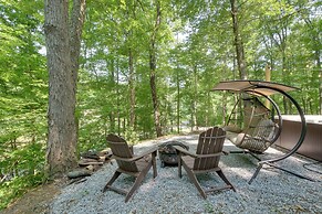 Tiny Home w/ Hot Tub By Mohican State Park!