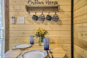 Tiny Home w/ Hot Tub By Mohican State Park!