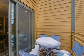 Updated Townhome Near Main Street, 10 Mi to Breck!