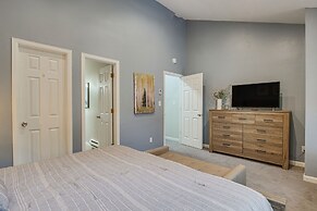 Updated Townhome Near Main Street, 10 Mi to Breck!