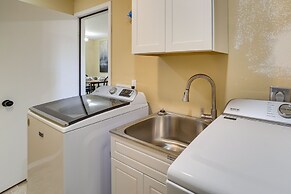 Barling Vacation Rental: Fenced-in Yard w/ Hot Tub