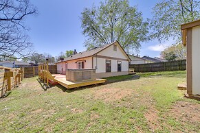Barling Vacation Rental: Fenced-in Yard w/ Hot Tub