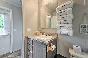 Pet-friendly Cassolopis Escape, Near Lake!