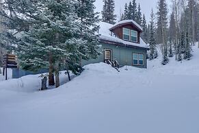 Mountain Cabin: 15 Mi to Breckenridge Ski Resort!