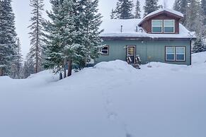 Mountain Cabin: 15 Mi to Breckenridge Ski Resort!