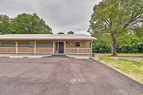 Bull Shoals Condo Retreat ~ 1 Mi to Marina!