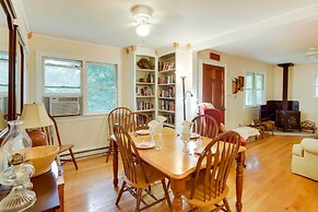 Cozy 'nonny Cottage' Near Appalachian Trail!