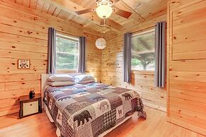 Smoky Mountain Log Cabin Close to Rafting!