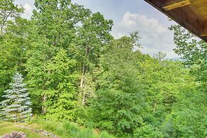 Smoky Mountain Log Cabin Close to Rafting!