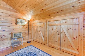 Smoky Mountain Log Cabin Close to Rafting!