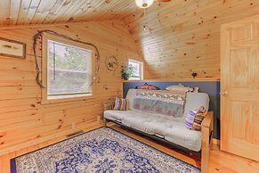 Smoky Mountain Log Cabin Close to Rafting!