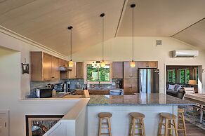 House w/ Balcony ~ 5 Mi to Cranmore Resort!