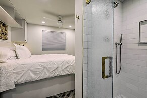 Aspen Condo w/ Mountain Views & Ski Access!