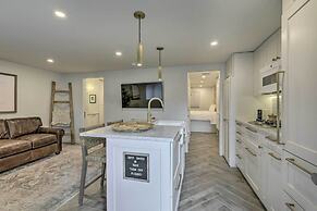 Aspen Condo w/ Mountain Views & Ski Access!