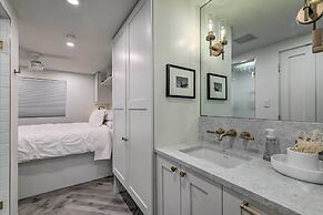 Aspen Condo w/ Mountain Views & Ski Access!