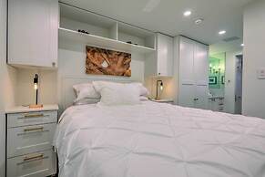 Aspen Condo w/ Mountain Views & Ski Access!