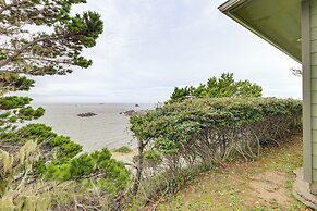 Crescent City Getaway w/ Panoramic Ocean Views!