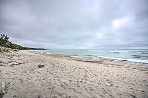 Lakeside Escape Steps to Lake Michigan Beach!