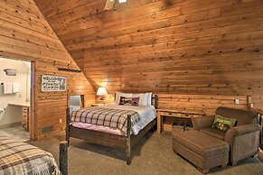 Alluring Nisswa Cabin on Gull Lake w/ Fireplace!