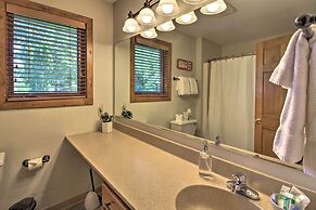 Alluring Nisswa Cabin on Gull Lake w/ Fireplace!