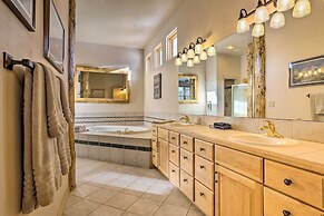 Ski & Hike On-site: Breckenridge Retreat!