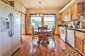 Cozy Ski Cabin w/ Deck Near Taos Ski Valley!