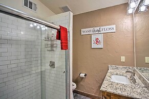 14-acre Terrell Ranch Escape w/ Pool & Fire Pit!