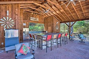 14-acre Terrell Ranch Escape w/ Pool & Fire Pit!