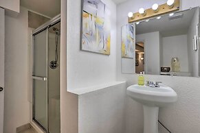 Spacious Thornton Home: 15 Mi to Downtown Denver!