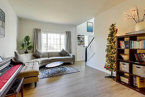 Spacious Thornton Home: 15 Mi to Downtown Denver!