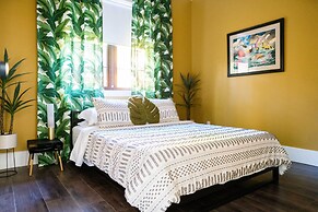 Sacramento Guest House w/ Patio ~ 5 Mi to Downtown
