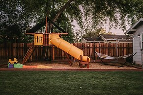 Sacramento Guest House w/ Patio ~ 5 Mi to Downtown