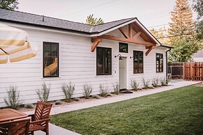Sacramento Guest House w/ Patio ~ 5 Mi to Downtown