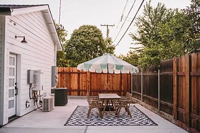 Sacramento Guest House w/ Patio ~ 5 Mi to Downtown