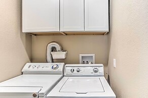 Resort Condo in Pottsboro w/ Lake Texoma Access!