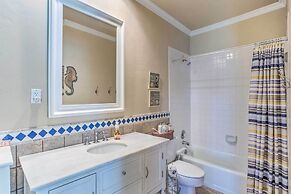 Resort Condo in Pottsboro w/ Lake Texoma Access!