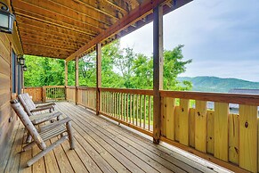Private Hot Tub: Gatlinburg Cabin in the Clouds