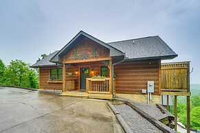Private Hot Tub: Gatlinburg Cabin in the Clouds
