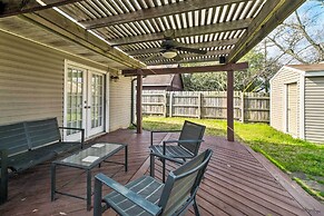 Bright College Station Abode: 3 Mi to Kyle Field